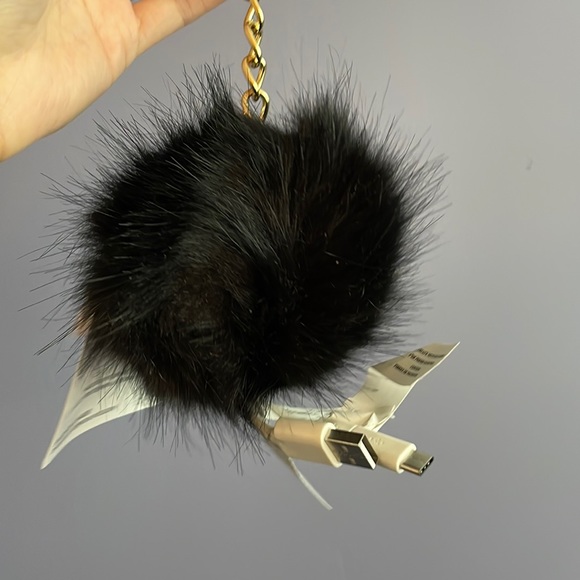 Other - 🛍3 for $25🛍 Black Puff Purse Accessory Phone Charger